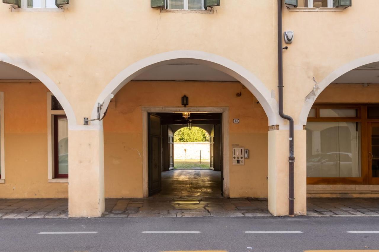 Апартаменты Casa Charleston In Palazzo Nobiliare Al Duomo Падуя Экстерьер фото