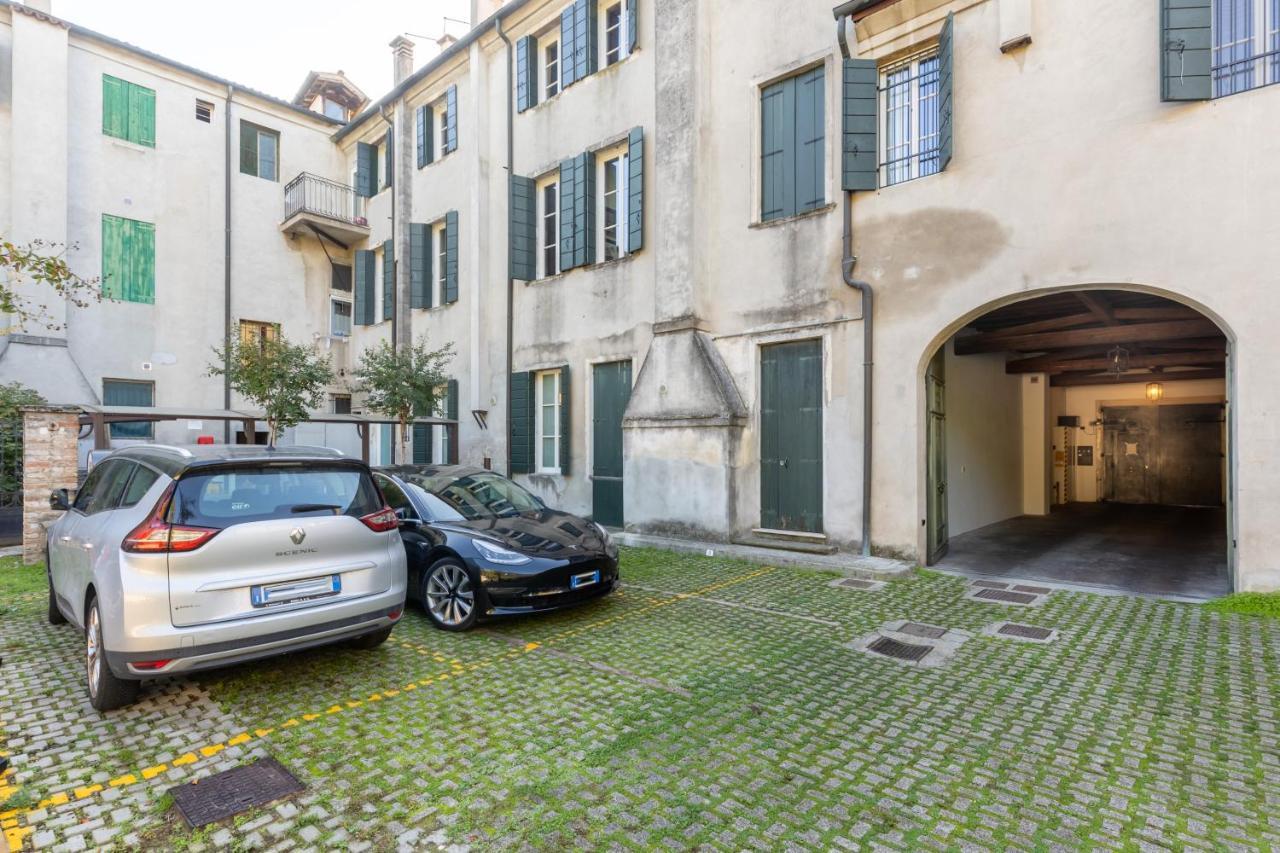 Апартаменты Casa Charleston In Palazzo Nobiliare Al Duomo Падуя Экстерьер фото